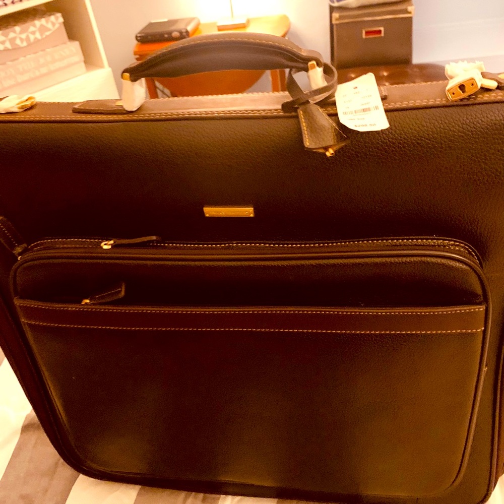 Brook Brothers men’s suite case